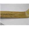 Image 2 : AUTOGRAPHED HOCKEY GOALIE STICK (KEN WREGGET, CIAU CHAMPS)