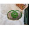 Image 2 : JOHN DEERE COLLECTOR LOT (KNIFE, BUCKLE, KEYCHAIN)
