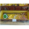 Image 3 : WOODEN JEWELRY BOX *MUSICAL* & JEWELRY