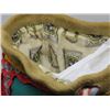 Image 8 : ELABORATE HAND BEADED MUKLUKS *LEATHER* (MENS SIZE 10/11)