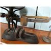 Image 2 : SCALE, PAN & WEIGHTS (RENFREW CANADA 24 LB) R.E. PRODUCTS, LTD.