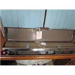 KNITTING MACHINE (W/INSTRUCTIONS & CASE)