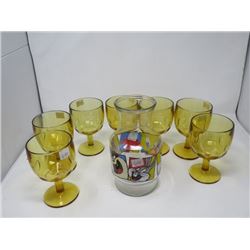 7 AMBER DRINK GLASSES (BARTLETT-COLLINS) & WARNER BROTHERS CARTOON CARAFE