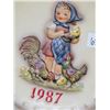 Image 10 : 1987 HUMMEL & GOEBEL PLATE (W/2 HUMMEL PRINTS)