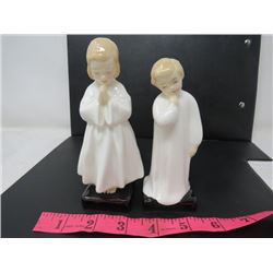 LOT OF 2 FIGURINES 'ROYAL DOULTON ' *DARLIN' (1985, 5")  & BEDTIME (1978 6")*