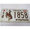 Image 2 : LOT OF 3 LICENSE PLATES (WYOMING)