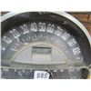 Image 3 : SPEEDOMETER ((1951 PONTIAC)