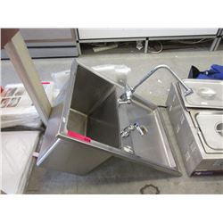 Commercial Stainless Steel Sink