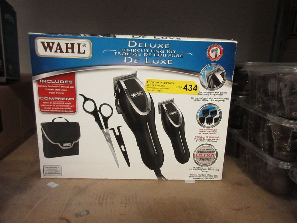 New Wahl Deluxe Haircutting Kit