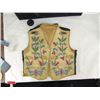 Image 2 : Santee Sioux Beaded Child's Vest