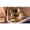 Image 2 : BOX OF WEIGHTS AND DUMBELLS