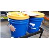 Image 2 : 2 PLASTIC BUCKETS
