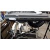 Image 2 : BLACK AND DECKER RADIAL ARMSAW