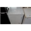 Image 1 : WOODS APPARTMENT SIZE DEEP FREEZE