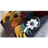 Image 2 : 2 METAL ROOSTERS AND SUNFLOWER