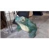 Image 2 : GREEN CEMENT FROG