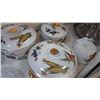 Image 2 : LOT OF 5 PCS OF EVESHAM ROYAL WORCESTER PORCELAIN ENGLAND