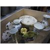 Image 2 : SHELF LOT OF CERAMIC BOWLS, VASES, COLLECTABLES AND QUEEN MUG