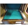 Image 2 : ANTIQUE DOVE TAILED BOX