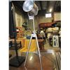 Image 2 : BRUSH METAL FLOOR LAMP