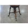 Image 2 : SERPENT FOOT PIANO STOOL