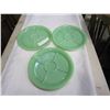Image 2 : 3 FIRE KING JADEITE PLATES