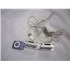 Image 1 : 3 IPOD SHUFFLES W/ 2 CHARGERS