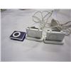 Image 2 : 3 IPOD SHUFFLES W/ 2 CHARGERS