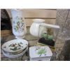 Image 2 : BESWICK AND ANYSLEY VASES VINTGE PERFUME BOTTLE AND DRESSER DISHES