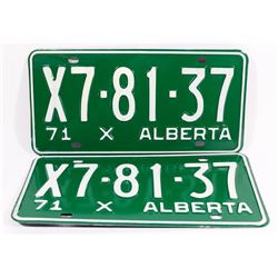 PAIR OF NEW 1971 LICENSE PLATES.