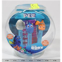 NEW DORY FISH TANK WITH 3  COLLECTIBLE PEZ