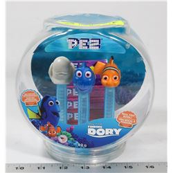 NEW DORY FISH TANK WITH 3  COLLECTIBLE PEZ