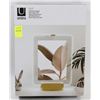 Image 1 : NEW UMBRA GLOW LED LIGHTED PHOTO DISPLAY