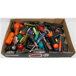 FLAT OF ASSORTED SCREWDRIVERS