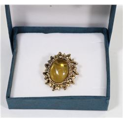 VINTAGE ESTATE BROACH W/ LARGE BRIGHT STONE