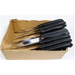 8 PIECE NEW HENCKELS STEAK KNIVES