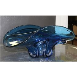 DECORATIVE ART GLASS BLUE BOWL.
