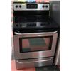 Image 1 : FRIGIDAIRE BLACK AND STAINLESS STEEL STOVE
