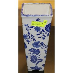 WHITE WITH COBALT BLUE SHOWHOME VASE