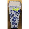Image 1 : WHITE WITH COBALT BLUE SHOWHOME VASE