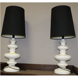 2 LAMPS WITH SHADES.