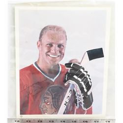 BOBBY HULL AUTOGRAPHED PHOTO.