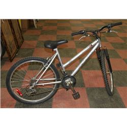 RALEIGH SUMMIT 18 SPEED MOUNTAIN BIKE