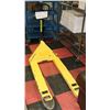 Image 1 : YELLOW PALLET JACK 5500 LBS, RECONDITIONED
