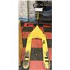 Image 1 : YELLOW PALLET JACK 5500 LBS, RECONDITIONED