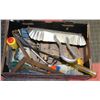 Image 1 : LARGE BOX OF CARPENTER'S TOOLS INCL.
