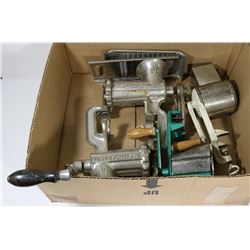 BOX W/ VINTAGE MEAT AND VEGETABLE HAND GRINDERS.