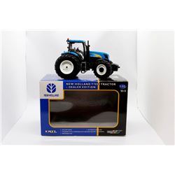 New Holland T7050 Dealer Edition Ertl 1:32 Has Box