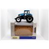 Image 1 : New Holland T8040 Prestige Collection Ertl 1:32 Has Box