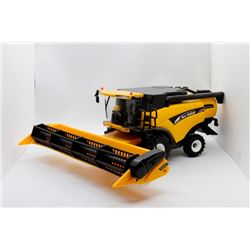 New Holland CX880 combine Britains Has Box